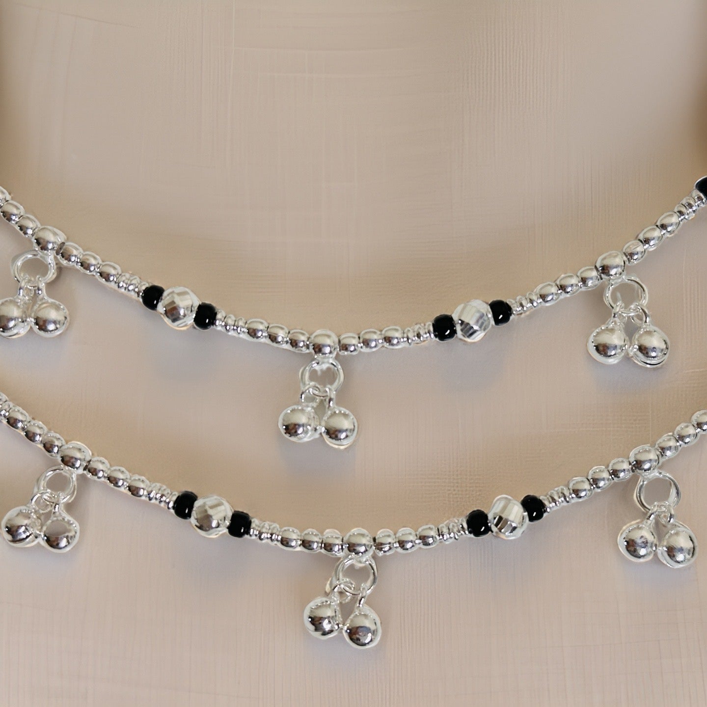 Anika Black Bead Silver Fancy Payal 7 inches