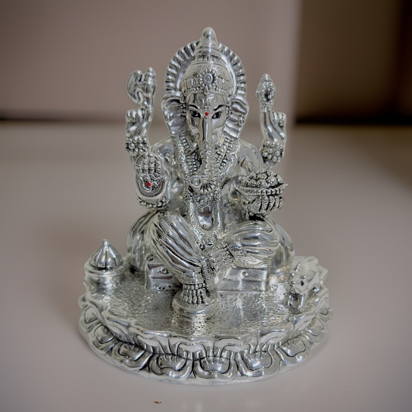 999 Silver Raja Ganpathy Idol-4.5 Inches