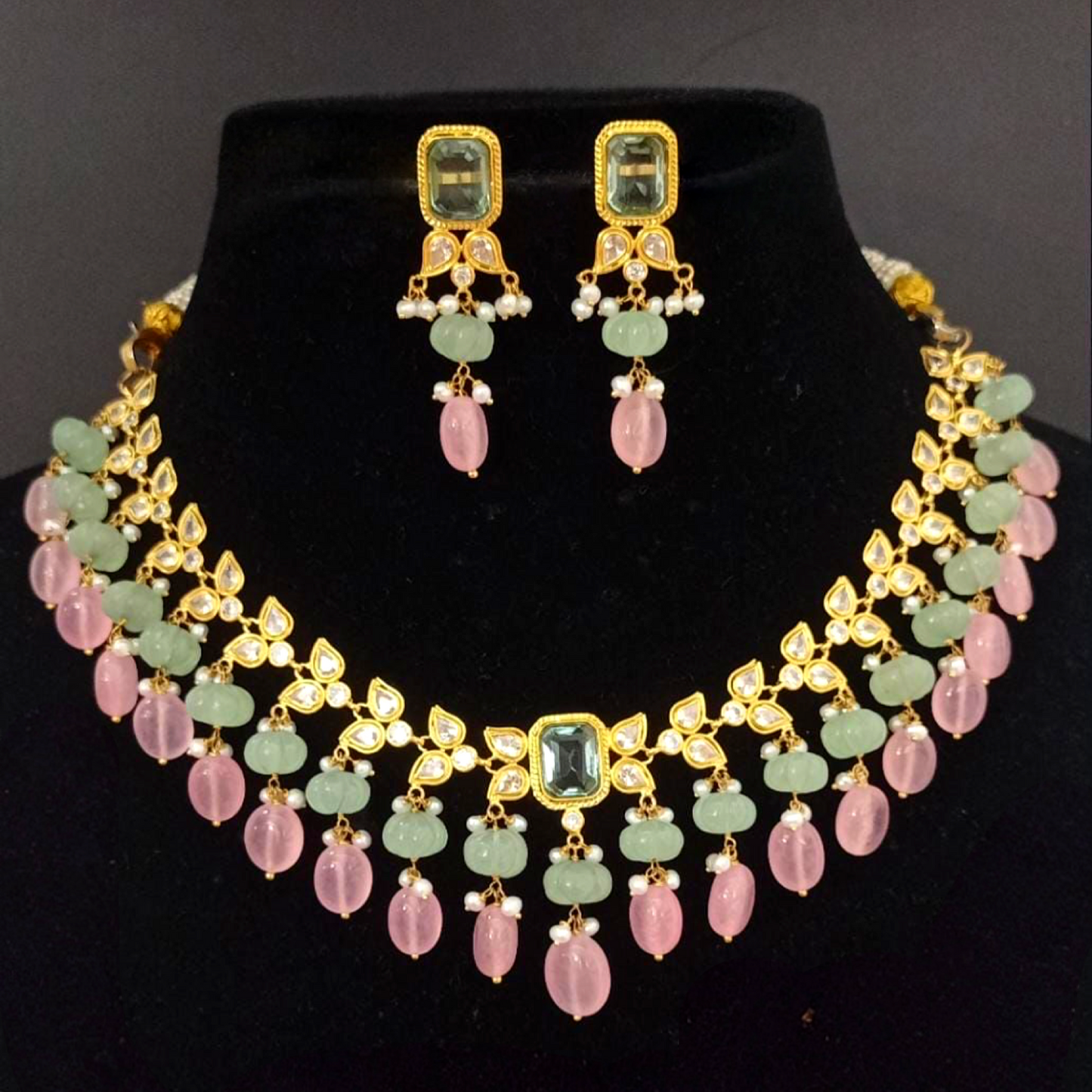 22KT Gold Tanya Chocker Necklace and Earrings Set