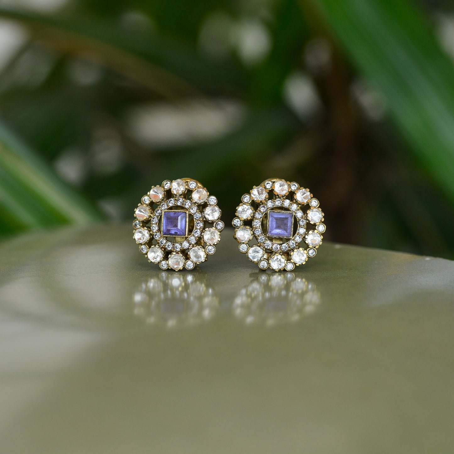 Hemanika 925 Silver Antique Kundan Stud Earring