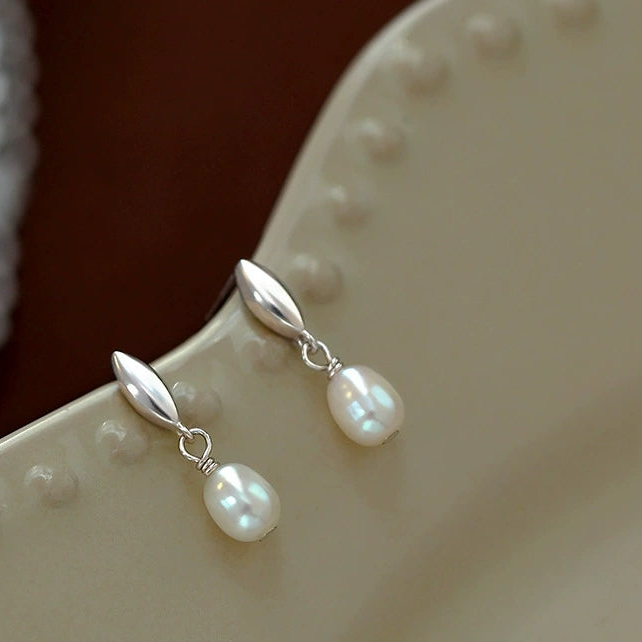925 Sterling Silver Pearl Drop Earrings