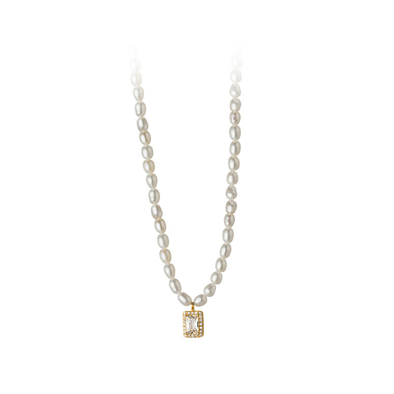 Pearl Pendant Necklace