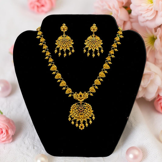 Ria Necklace and Earrings Set
