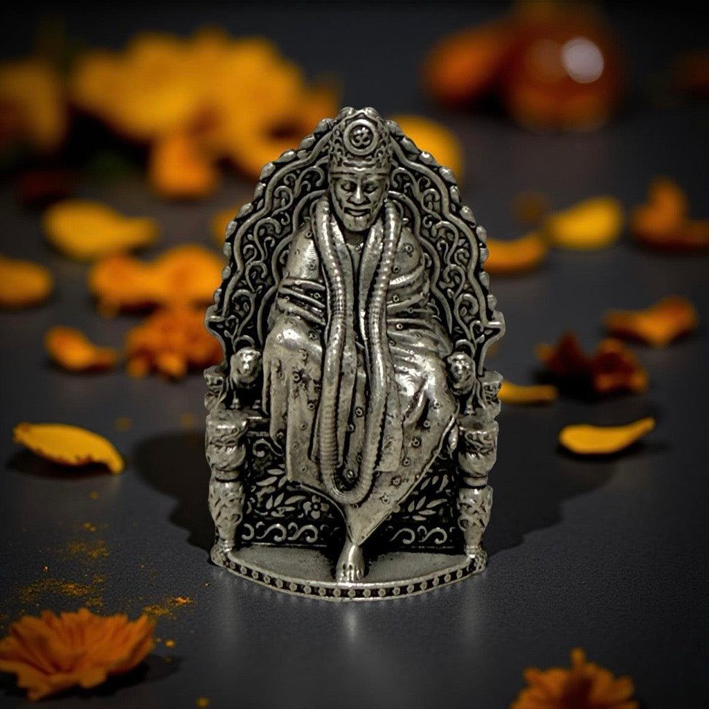 925 Silver Antique Raja Saibaba  3D Idol- 1.5 inches