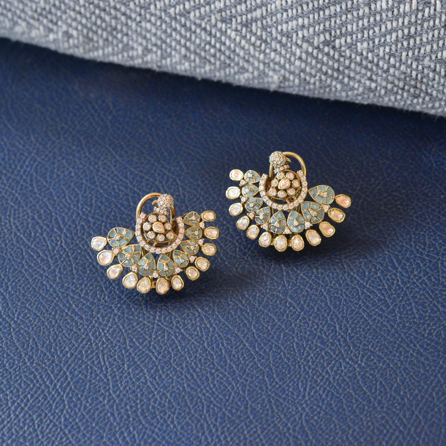 Hanshika 925 Silver Antique Kundan Stud Earring