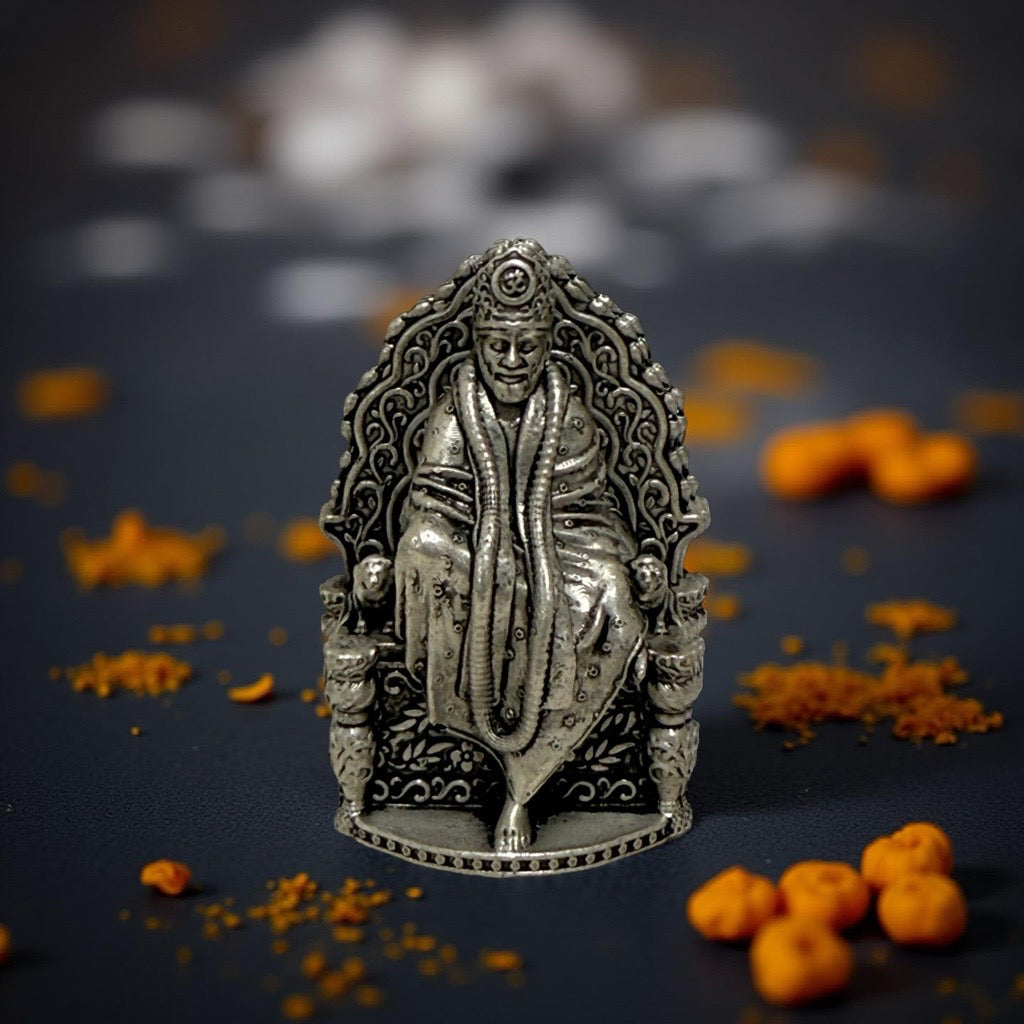 925 Silver Antique Raja Saibaba  3D Idol- 1.5 inches
